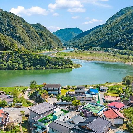 Yeongwol Gangeulpumeunsoo Pension Exterior photo